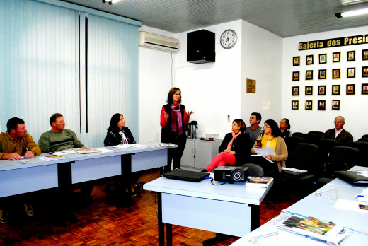 SMEC apresenta o Plano Municipal de Educação para os Vereadores